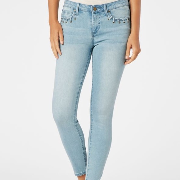 NWT Mid Rise Skinny Jeans - Picture 2 of 7